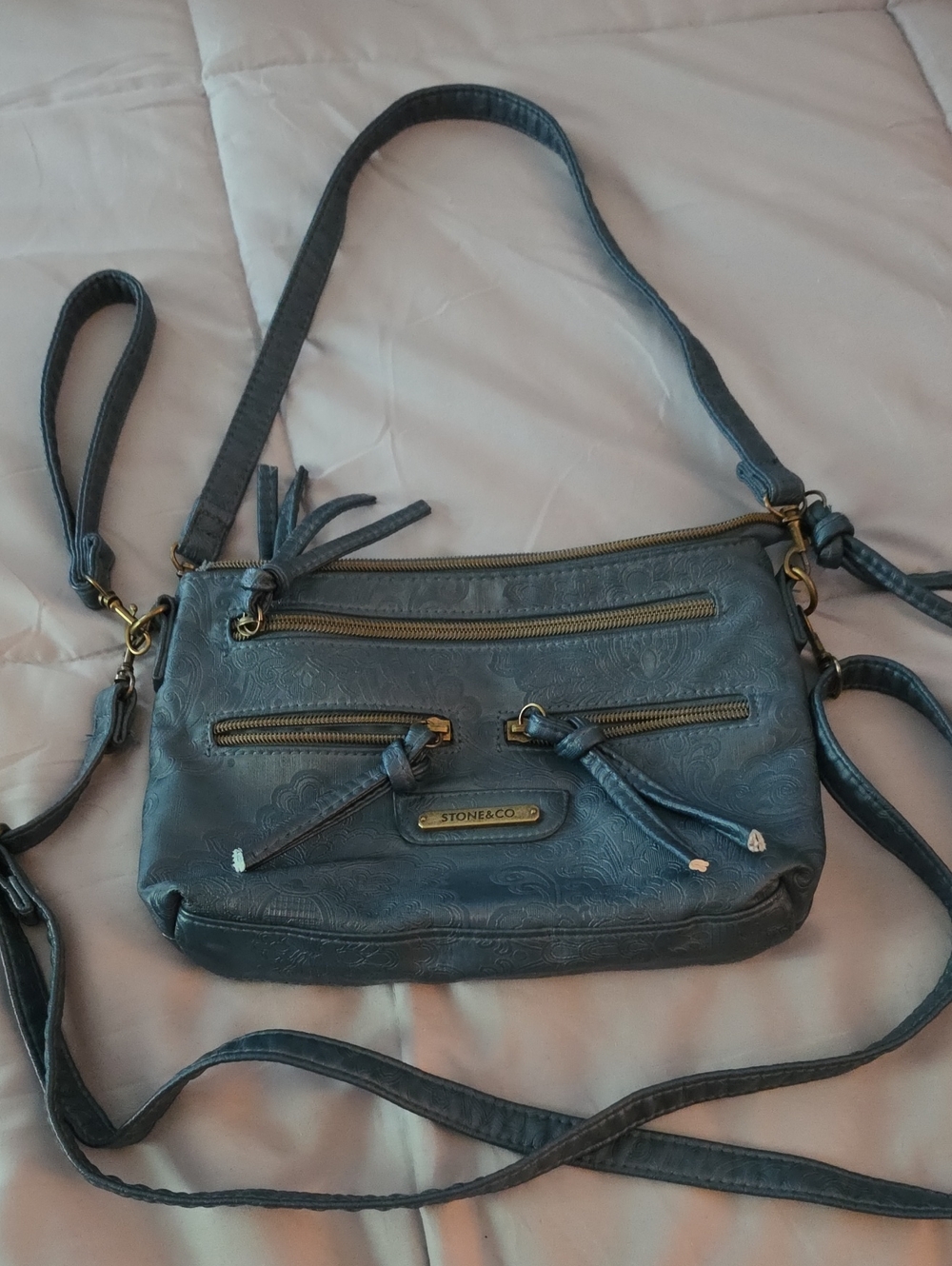 Stone Mountain Accessories Blue Textured Crossbody Bag with Gold Hardware